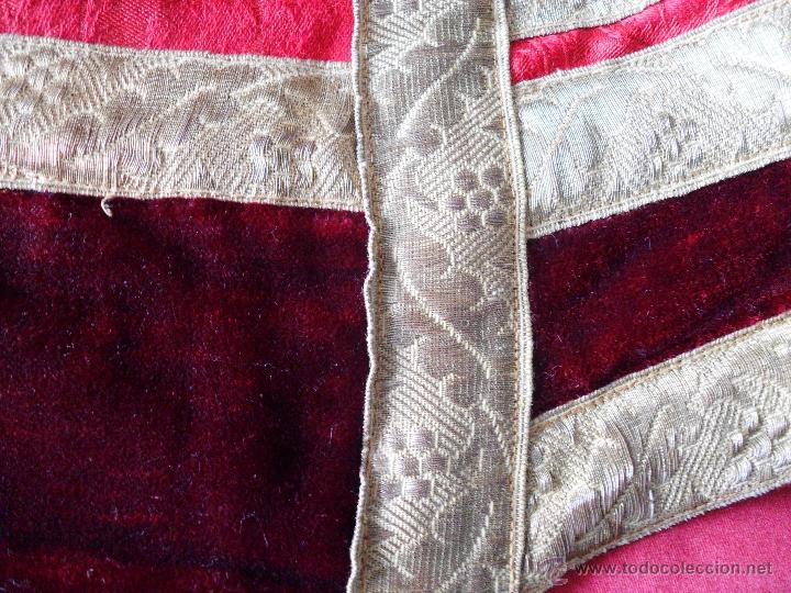 Antig&uuml;edades: CASULLA ROJA  SIGLO XIX - Foto 7