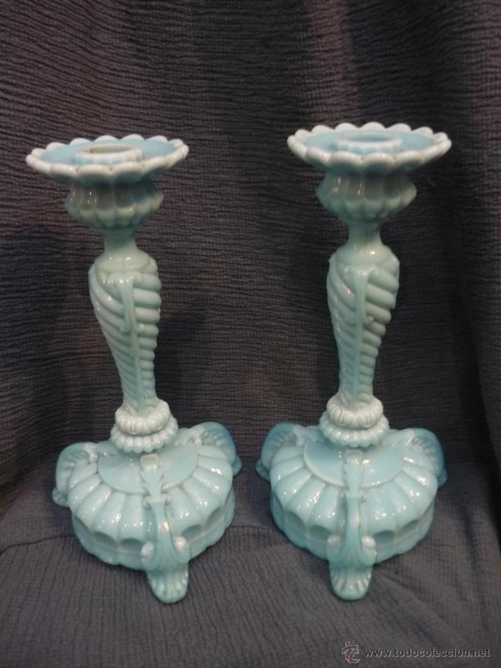Antig&uuml;edades: Pareja de candeleros azules - Foto 4