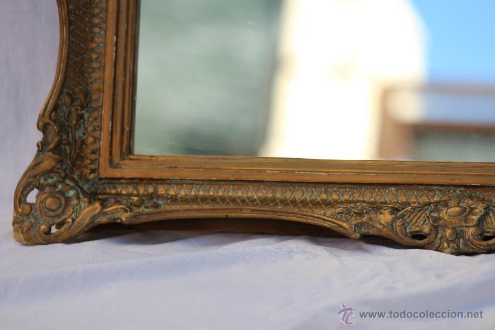 Antig&uuml;edades: ESPEJO DE MADERA Y ESCAYOLA - Foto 2