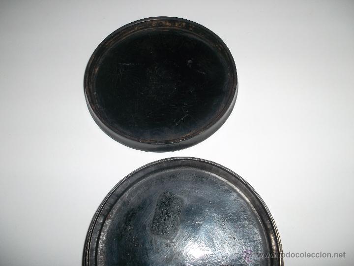 Antig&uuml;edades: cofre madera lacada - Foto 3