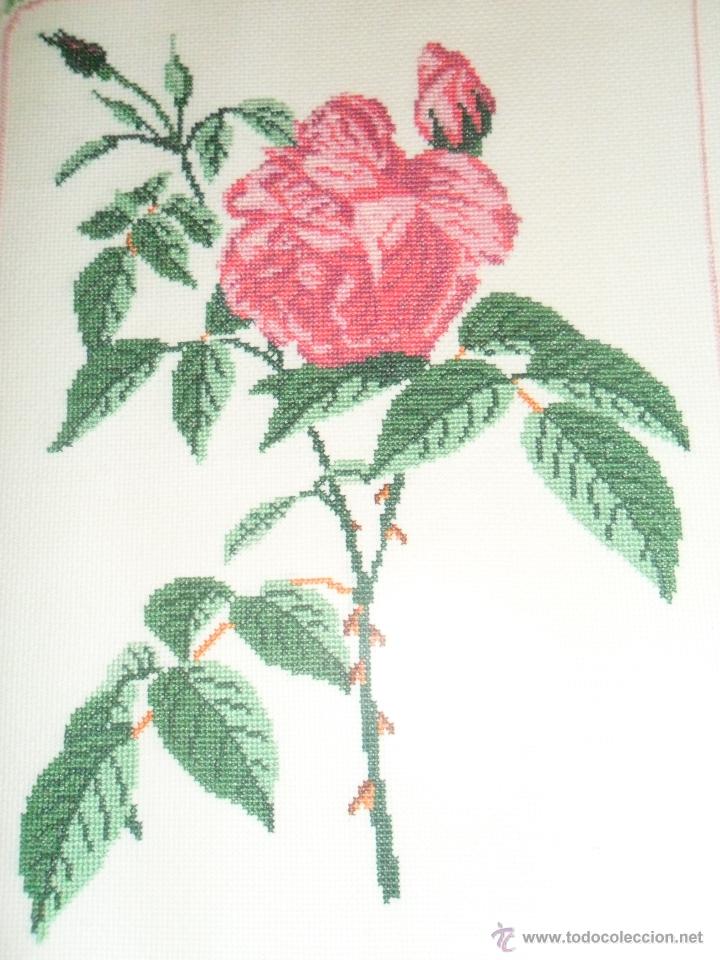 cuadro punto de cruz flores rosas enmarcado - Compra venta en todocoleccion