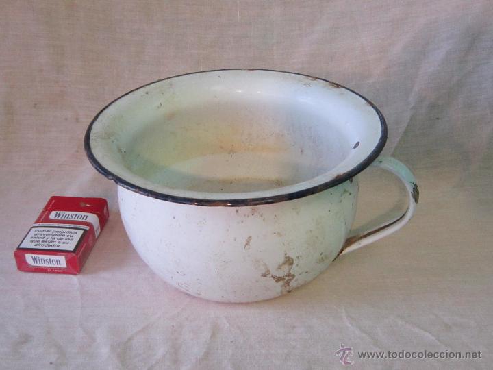 Antig&uuml;edades: ORINAL EN METAL APORCELANADO - Foto 2