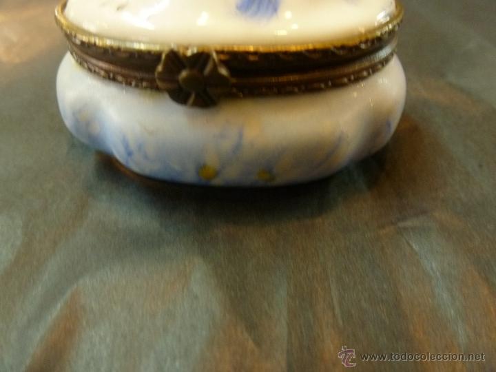 Antig&uuml;edades: caja de porcelana azul - Foto 3