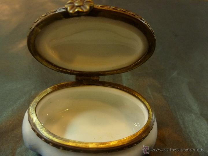 Antig&uuml;edades: caja de porcelana azul - Foto 5