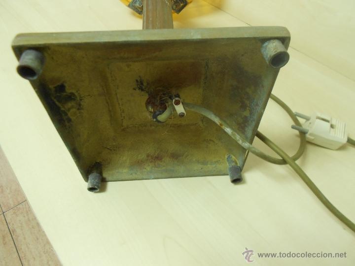 Antig&uuml;edades: QUINQUE DE CRISTAL Y PEANA DE BRONCE - Foto 9