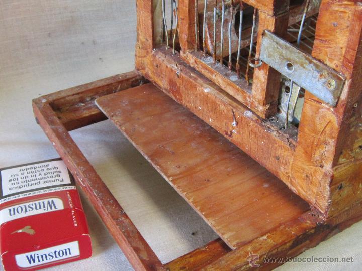 Antig&uuml;edades: JAULA DE MADERA Y ALAMBRES - Foto 5