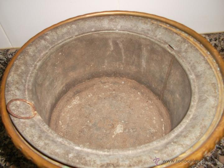 Antig&uuml;edades: jardinera de bronce - Foto 3