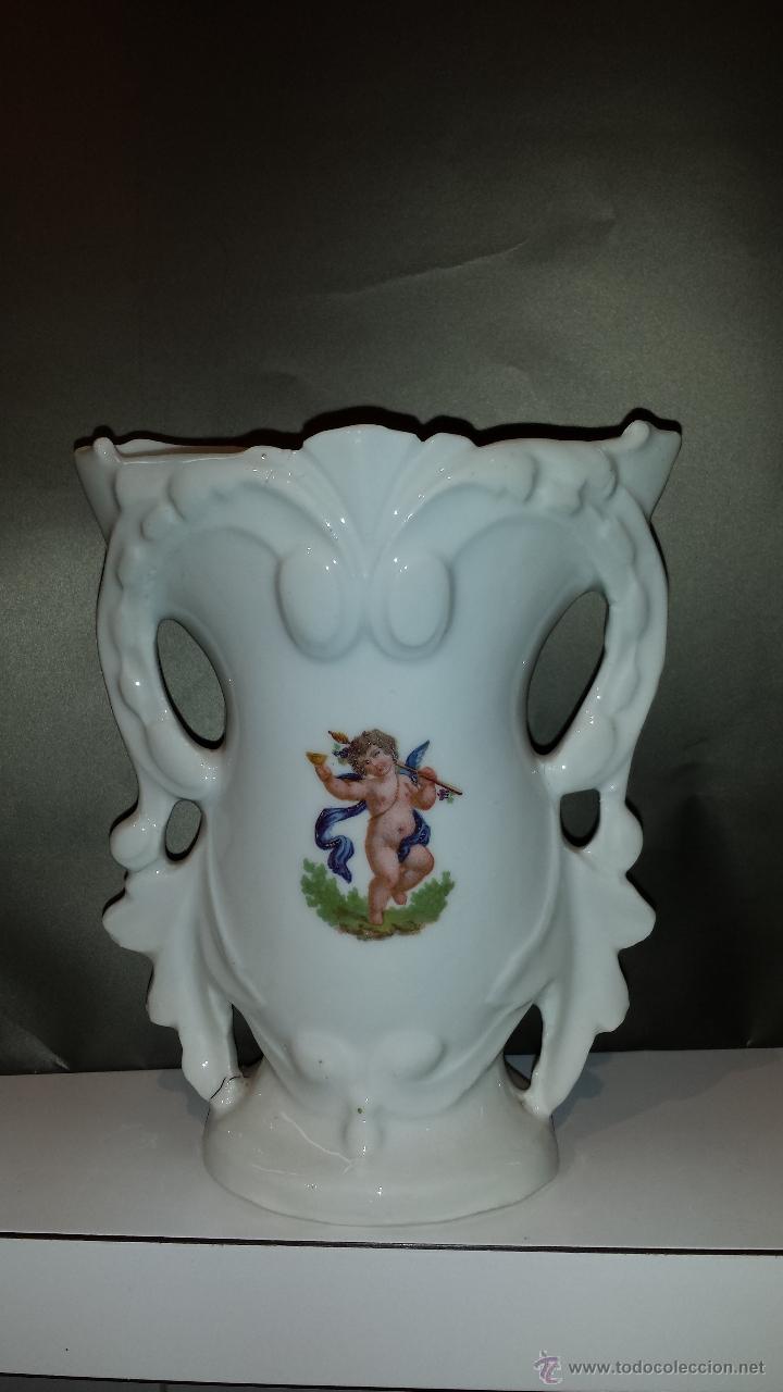Antig&uuml;edades: Florero Isabelino - Foto 1