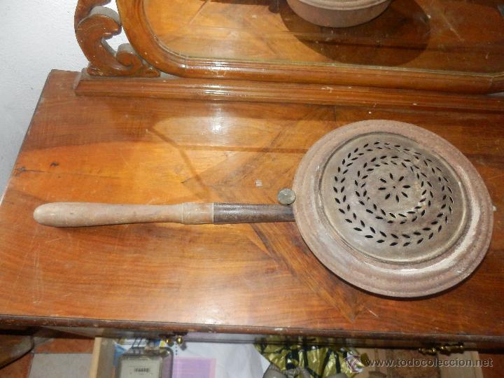 Antig&uuml;edades: antiguo calientacamas - Foto 1