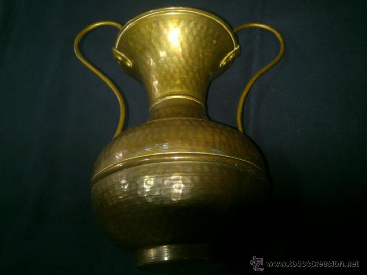 Antig&uuml;edades: JARRON DE BRONCE, LATON DE 20 CM DE ALTO - Foto 2