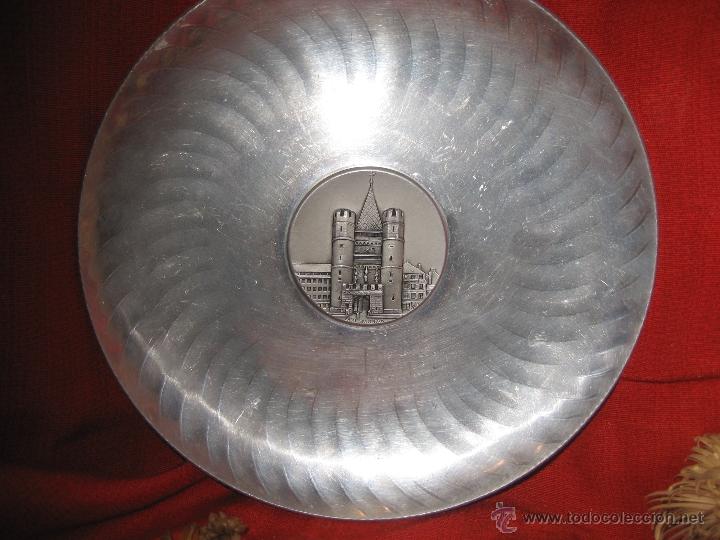 Antig&uuml;edades: ANTIGUO PLATO DE ALUMINIO - Foto 1