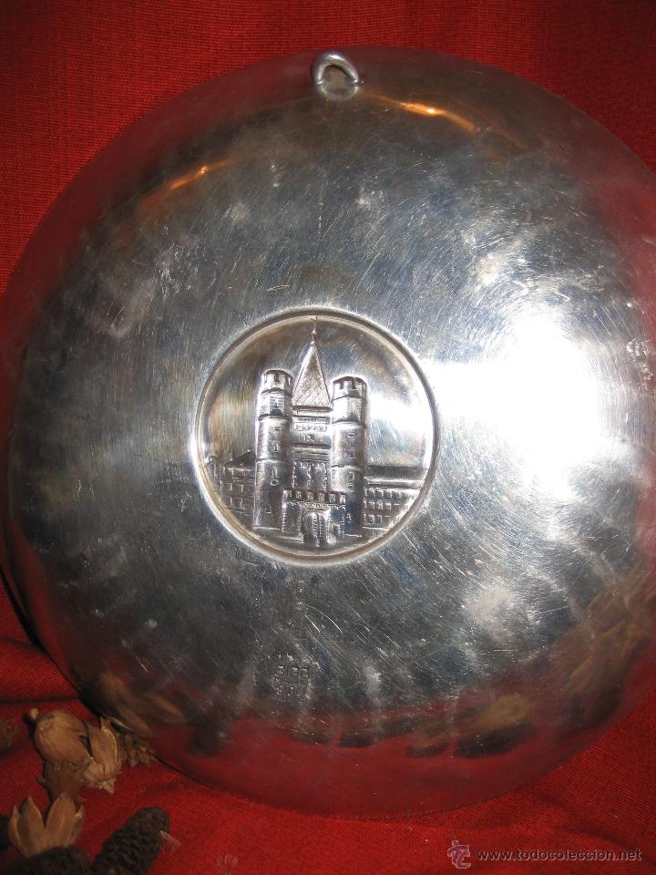Antig&uuml;edades: ANTIGUO PLATO DE ALUMINIO - Foto 4