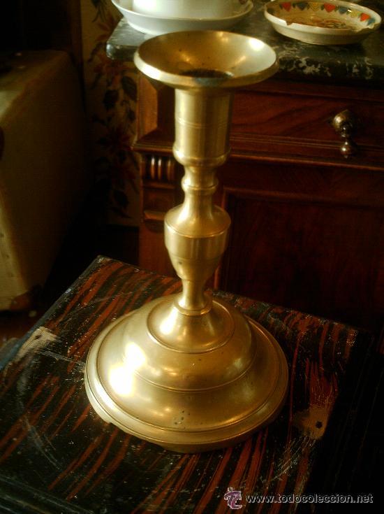 Antig&uuml;edades: CANDELABRO DE BRONCE ANTIGUO - Foto 3