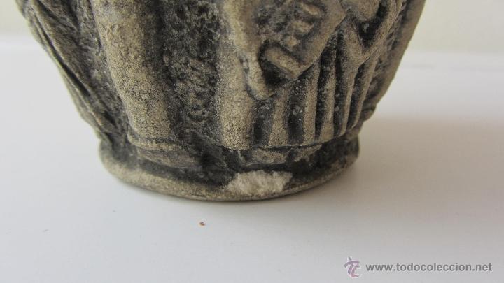 Antig&uuml;edades: MECHERO CON BASE DE PIEDRA DE DECORACION - Foto 2
