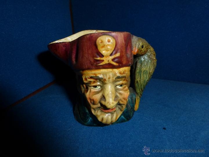Antig&uuml;edades: JARRA ANTIGUA CON FORMA DE PIRATA - Foto 1