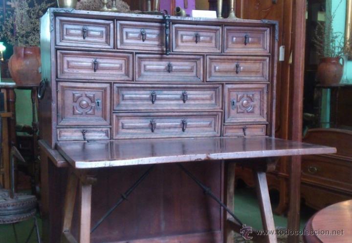 Antig&uuml;edades: Bargue&ntilde;o Nogal S.XVIII - Foto 1