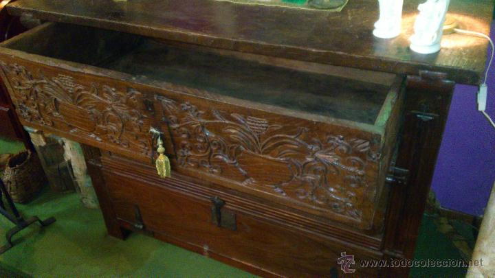 Antig&uuml;edades: C&oacute;moda Iglesia S. XVII - Foto 2