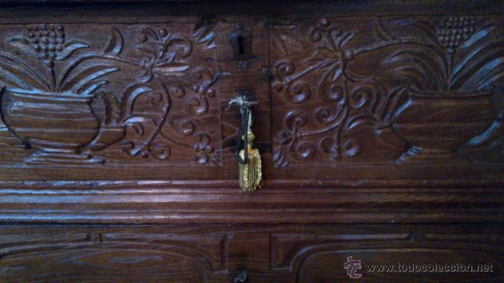 Antig&uuml;edades: C&oacute;moda Iglesia S. XVII - Foto 4