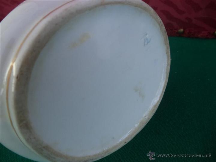 Antig&uuml;edades: peque&ntilde;a jarra porcelana - Foto 2