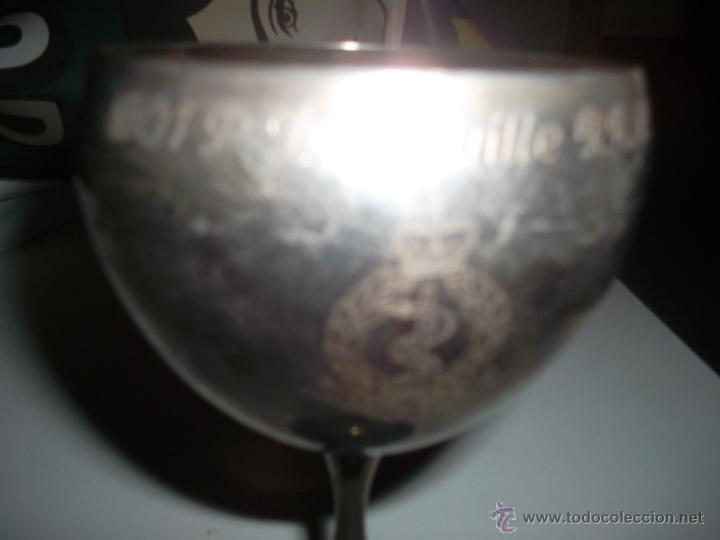 Antig&uuml;edades: copa con marcas silver plated - Foto 2