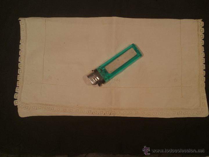 Antig&uuml;edades: Antigua funda para peines bordada. - Foto 12