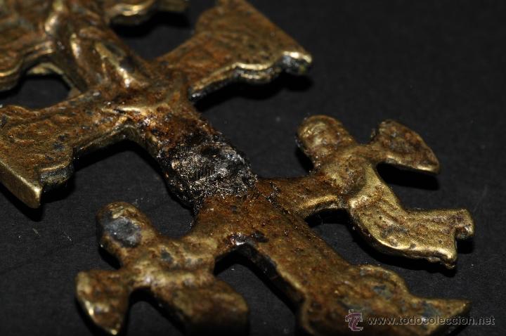 Antig&uuml;edades: ANTIGUA CRUZ DE CARAVACA EN BRONCE - Foto 4