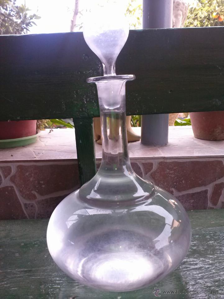 Antig&uuml;edades: antigua botella de crital soplado. - Foto 1