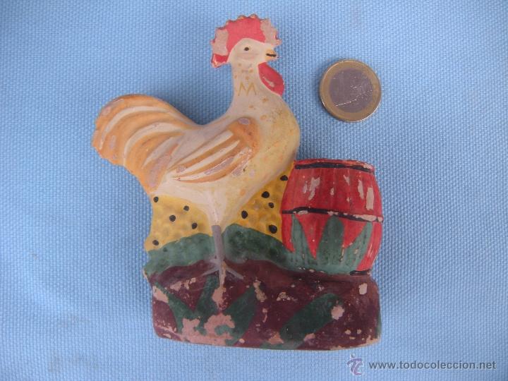 Antiques: ANTIGUO PALILLERO CER&Aacute;MICO CON GALLO.