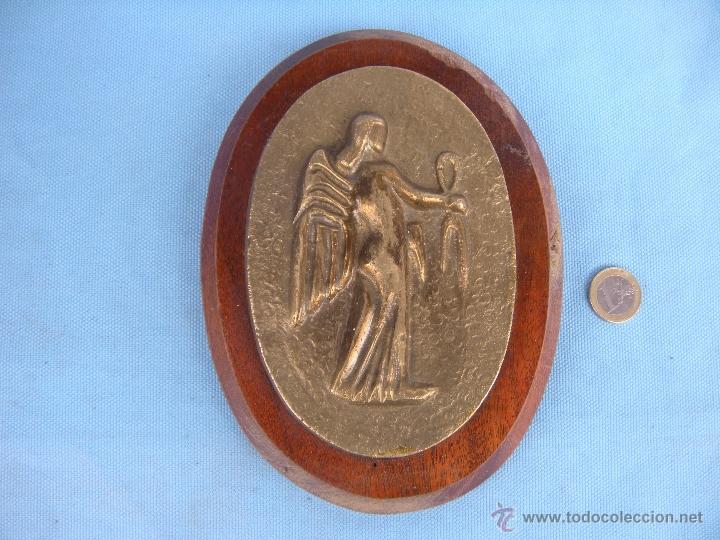 Antig&uuml;edades: METOPA DE MADERA Y BRONCE CON &Aacute;NGEL - Foto 5