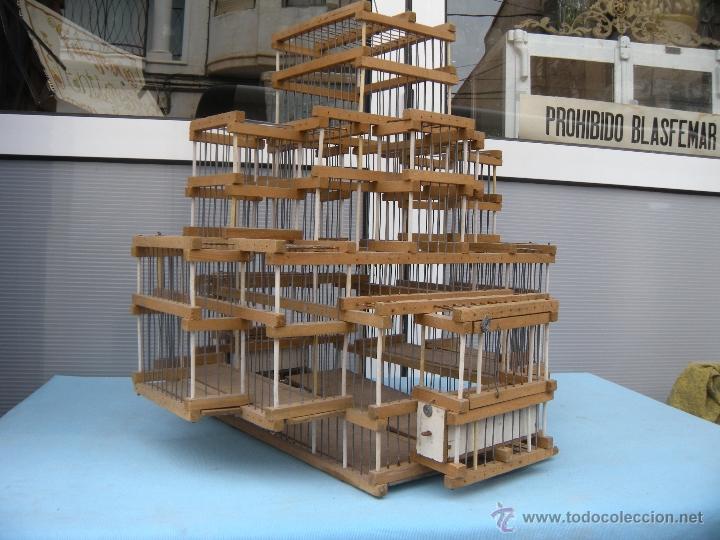 Antig&uuml;edades: ESPECTACULAR JAULA DE MADERA Y ALAMBRE - Foto 1