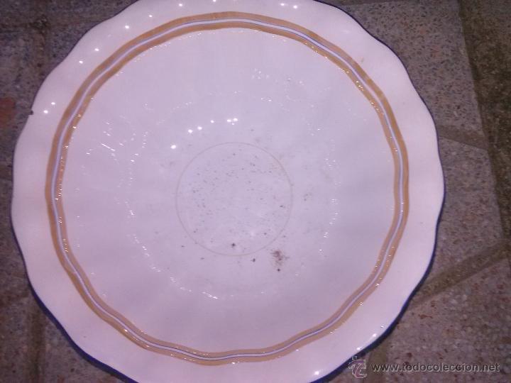 Antig&uuml;edades: ensaladera, sellada, opaque sarreguemines - Foto 2