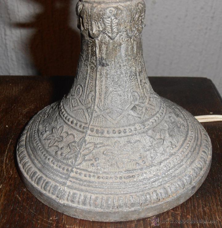Antig&uuml;edades: LAMPARA DE MESA CON PIE DE CALAMINA - Foto 4