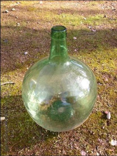 Antig&uuml;edades: Garrafa de vidrio para vino - Foto 1