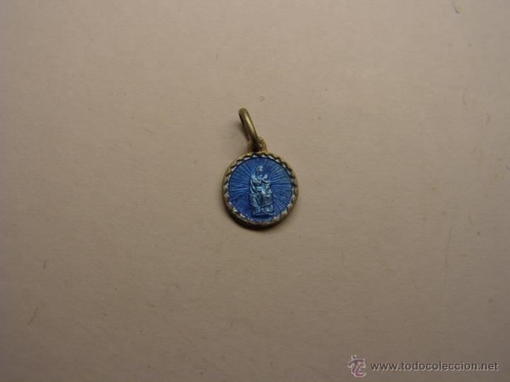 Antig&uuml;edades: Medalla religiosa Virgen con Ni&ntilde;o. - Foto 1