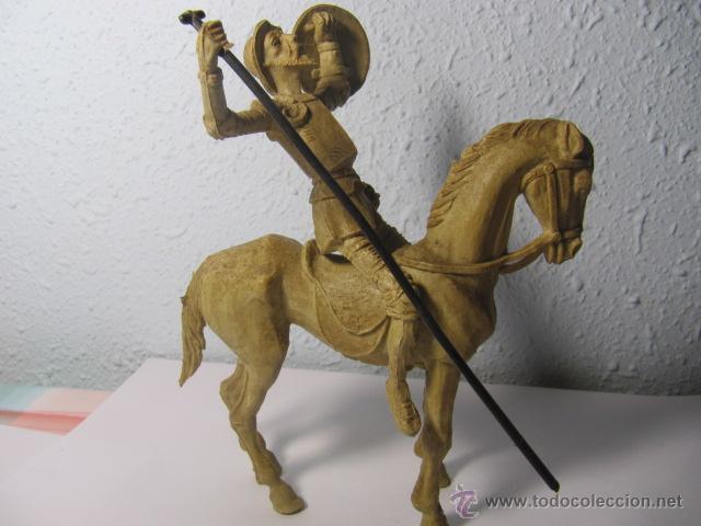 Antiques: Precioso don quijote con su caballo de plastico