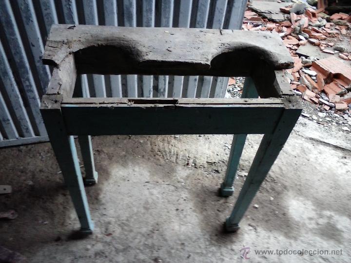 Antig&uuml;edades: antigua mesa cantarero - Foto 4
