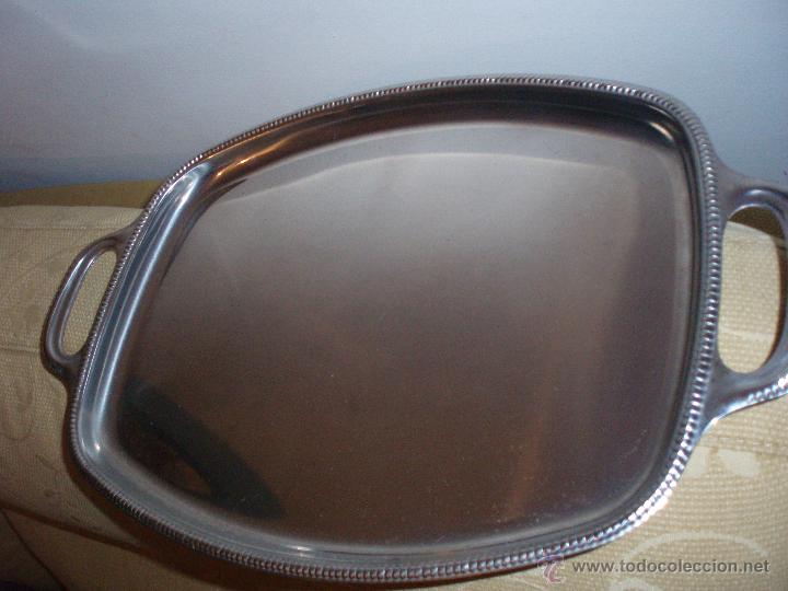 Antig&uuml;edades: bandeja con ba&ntilde;o de plata - Foto 3