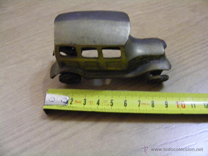 Antig&uuml;edades: Coche cobre 9 cm - Foto 1