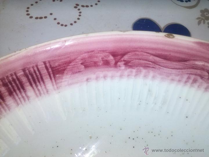 Antig&uuml;edades: antiguo plato de manises pintado a mano. - Foto 3