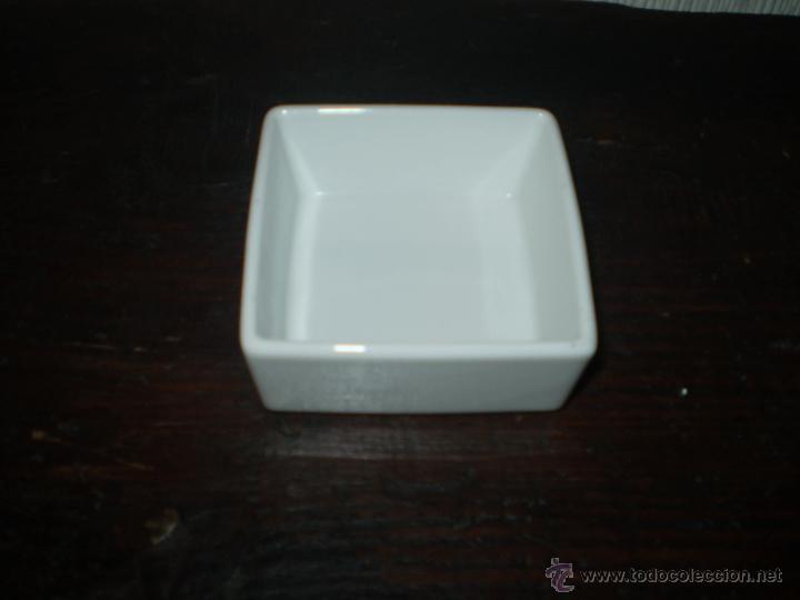 Antig&uuml;edades: CUENCO CUADRADO DE PORCELANA - Foto 1