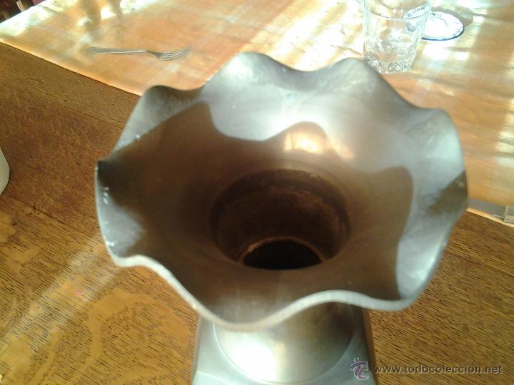 Antig&uuml;edades: Jarr&oacute;n de lat&oacute;n, bronce o similar - Foto 4