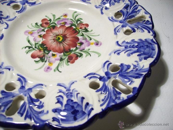 Antig&uuml;edades: 0350   PLATO  CALADO  DE  CERAMICA - Foto 5