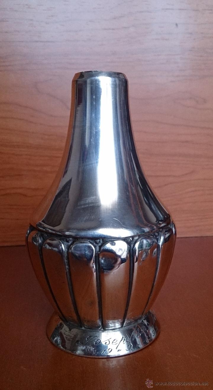 Antig&uuml;edades: Antiguo jarr&oacute;n en plata de ley repujada y contrastada . - Foto 3