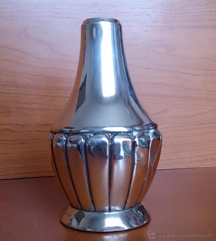 Antig&uuml;edades: Antiguo jarr&oacute;n en plata de ley repujada y contrastada . - Foto 7