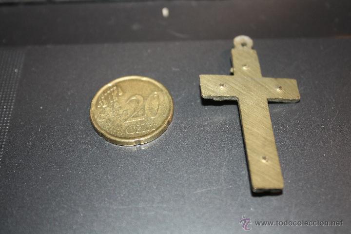 Antig&uuml;edades: PEQUE&Ntilde;O CRUCIFIJO - Foto 2
