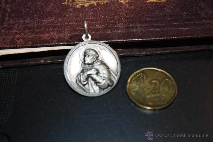 Antig&uuml;edades: MEDALLA RELIGIOSA PARECE PLATA - Foto 1