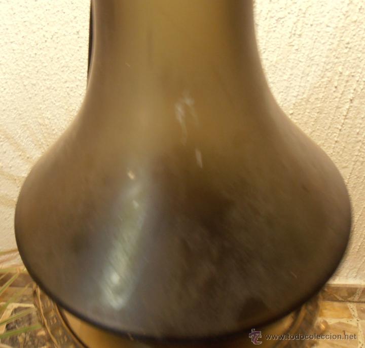 Antig&uuml;edades: LAMPARA DE VIDRIO OSCURO, - Foto 4
