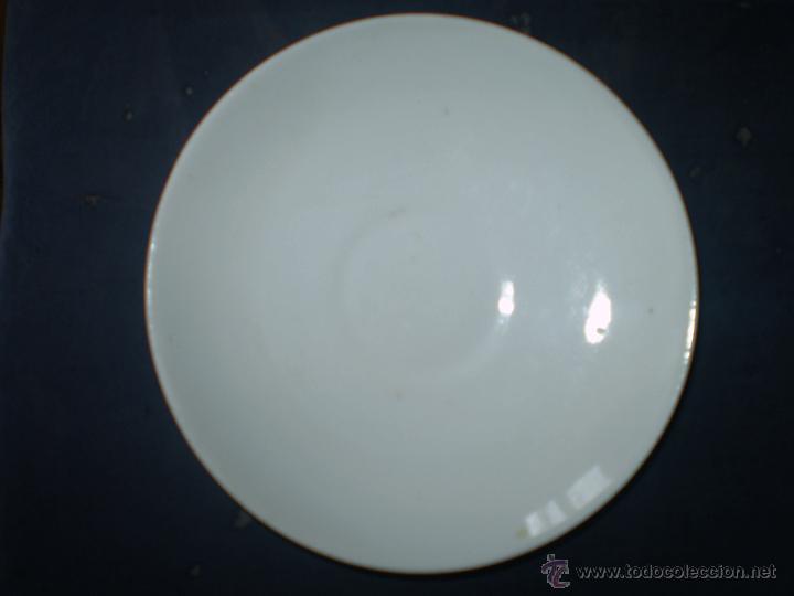 Antig&uuml;edades: PLATO DE PORCELANA - Foto 1