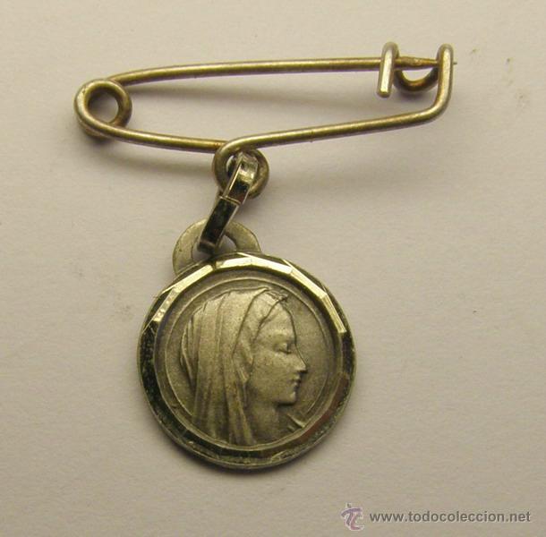 Antig&uuml;edades: Medalla religiosa de N&ordf; S&ordf; de Lourdes. - Foto 1