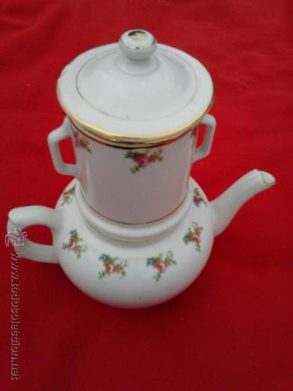 Antig&uuml;edades: ANTIGUA TETERA DE PORCELANA - Foto 1